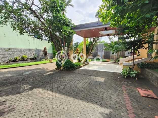 Siap Huni Hunian Elit 7 Kamar di Cimanggis Dekat ke Mana Pun Siap Huni Hunian Elit 7 Kamar di Cimanggis Dekat ke Mana Pun