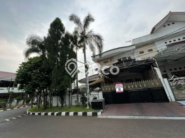 Rumah Luxury Modern Siap Huni di Kayu Putih Jakarta Timur Rumah Luxury Modern Siap Huni di Kayu Putih Jakarta Timur