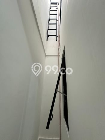 Disewakan! Rumah 3 Kamar Tidur &
3 Kamar Mandi di Pantai Indah Kapuk 2, Jakarta Utara Disewakan! Rumah 3 Kamar Tidur &
3 Kamar Mandi di Pantai Indah Kapuk 2, Jakarta Utara