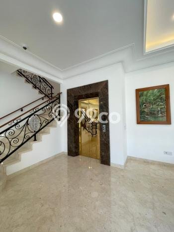 Hunian Elit LB 760m2 Siap Pakai Desain Elegan di Kemang, Jakarta Selatan Hunian Elit LB 760m2 Siap Pakai Desain Elegan di Kemang, Jakarta Selatan