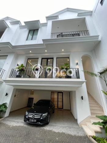 Jual Rumah Luas Elegan Dengan View Cantik di Gandaria, Jakarta Selatan Jual Rumah Luas Elegan Dengan View Cantik di Gandaria, Jakarta Selatan