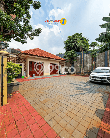 Hunian Eksklusif Siap Huni LT 580m2 di Kebayoran Baru, Jakarta Selatan Hunian Eksklusif Siap Huni LT 580m2 di Kebayoran Baru, Jakarta Selatan