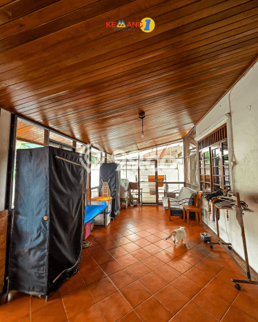 Ready to Use! Luxury House LT 498m2 Desain Elegan di Lebak Bulus Ready to Use! Luxury House LT 498m2 Desain Elegan di Lebak Bulus