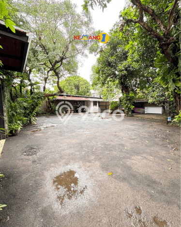 Rumah Eksklusif Siap Huni LT 1630m2 di Jagakarsa, Jakarta Selatan Rumah Eksklusif Siap Huni LT 1630m2 di Jagakarsa, Jakarta Selatan