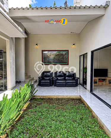 Jual Rumah Mewah Elegan Dengan View Cantik di Kemang, Jakarta Selatan Jual Rumah Mewah Elegan Dengan View Cantik di Kemang, Jakarta Selatan