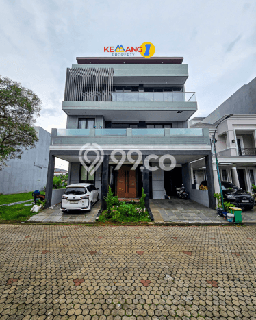 Rumah Mewah Dijual LT 252m2 di Kebon Jeruk, Jakarta Barat Rumah Mewah Dijual LT 252m2 di Kebon Jeruk, Jakarta Barat