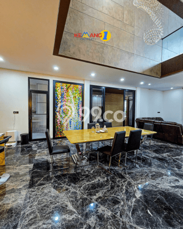 Rumah Mewah Dijual LT 252m2 di Kebon Jeruk, Jakarta Barat Rumah Mewah Dijual LT 252m2 di Kebon Jeruk, Jakarta Barat