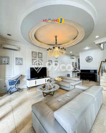 Ready to Use! Luxury House LT 210m2 Desain Elegan di Kemang Ready to Use! Luxury House LT 210m2 Desain Elegan di Kemang
