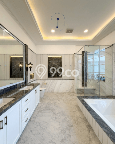 For Sale! Luxury House LT 517m2 Desain Elegan di Kemang For Sale! Luxury House LT 517m2 Desain Elegan di Kemang