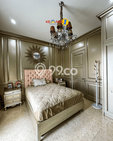 Ready to Use! Luxury House LT 210m2 Desain Elegan di Kemang Ready to Use! Luxury House LT 210m2 Desain Elegan di Kemang