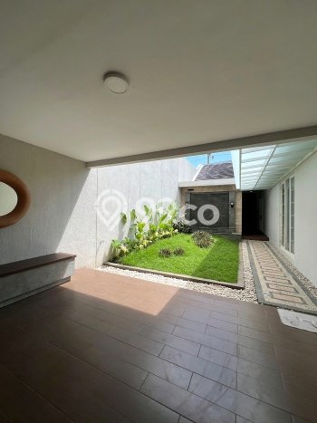 Dijual Rumah Premium dengan Fasilitas Sekitar Komplit di Wiyung, Surabaya Dijual Rumah Premium dengan Fasilitas Sekitar Komplit di Wiyung, Surabaya