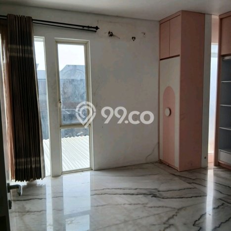 Best Deal Hunian Mewah Ideal dan Luas di Wiyung, Surabaya Best Deal Hunian Mewah Ideal dan Luas di Wiyung, Surabaya
