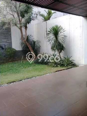 Hunian Elit LB 300m2 Siap Pakai Desain Elegan di Citraland, Surabaya Hunian Elit LB 300m2 Siap Pakai Desain Elegan di Citraland, Surabaya
