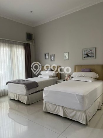Dijual Rumah Premium dengan Fasilitas Sekitar Komplit di Dukuh Pakis, Surabaya Dijual Rumah Premium dengan Fasilitas Sekitar Komplit di Dukuh Pakis, Surabaya