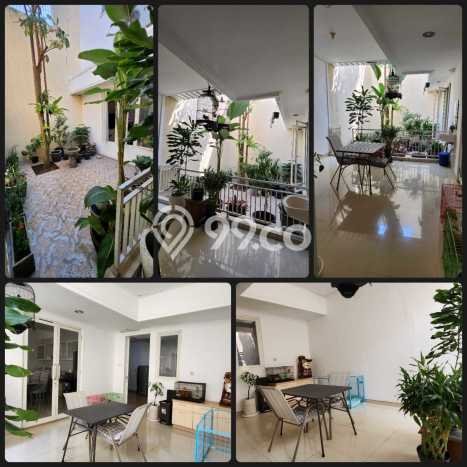 Rumah Luxury Modern Siap Huni di Pakuwon Indah Surabaya Rumah Luxury Modern Siap Huni di Pakuwon Indah Surabaya