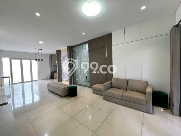 Jual Rumah Mewah Megah Dengan View Cantik di Wisata Bukit Mas, Surabaya Jual Rumah Mewah Megah Dengan View Cantik di Wisata Bukit Mas, Surabaya