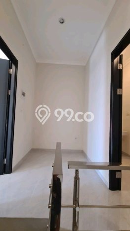 Dijual Hunian Rumah Nyaman 3 KT di Semolowaru, Surabaya Dijual Hunian Rumah Nyaman 3 KT di Semolowaru, Surabaya