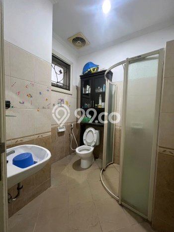 Dijual Rumah Premium dengan Fasilitas Sekitar Komplit di Lakarsantri, Surabaya Dijual Rumah Premium dengan Fasilitas Sekitar Komplit di Lakarsantri, Surabaya
