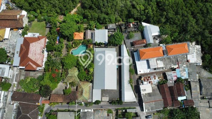 Area Ramai! Gudang Dijual di Kuta untuk Bisnis Luas Bangunan 700m2 Area Ramai! Gudang Dijual di Kuta untuk Bisnis Luas Bangunan 700m2