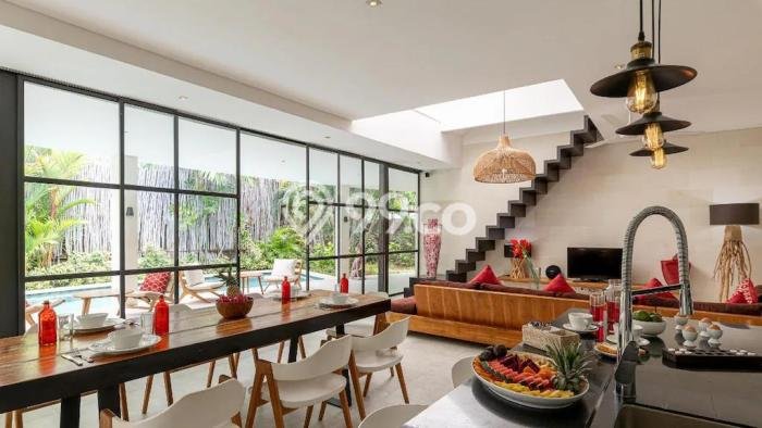 Hunian Modern dengan LT 600m2 & LB 300m2 Dikontrakkan di Seminyak Hunian Modern dengan LT 600m2 & LB 300m2 Dikontrakkan di Seminyak