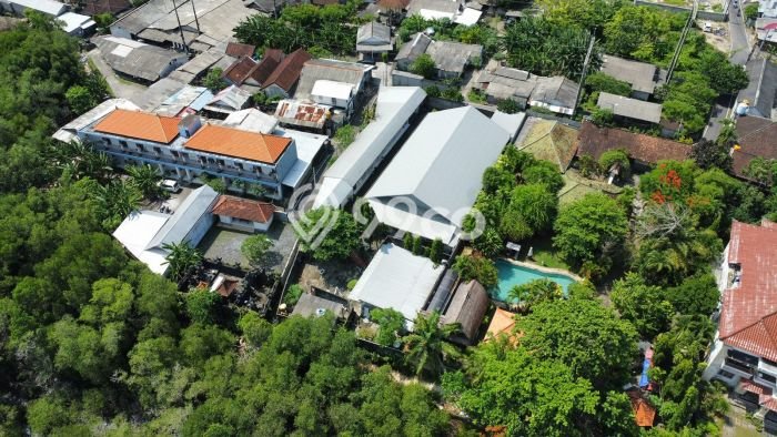Area Ramai! Gudang Dijual di Kuta untuk Bisnis Luas Bangunan 700m2 Area Ramai! Gudang Dijual di Kuta untuk Bisnis Luas Bangunan 700m2
