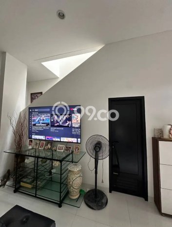 Rumah Luxury Modern Tanpa Renovasi di Caman Bekasi Rumah Luxury Modern Tanpa Renovasi di Caman Bekasi