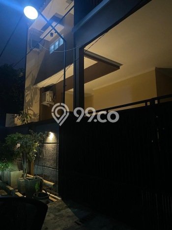 Rumah Modern 4 KT LT 135m2 di Galaxy Rumah Modern 4 KT LT 135m2 di Galaxy