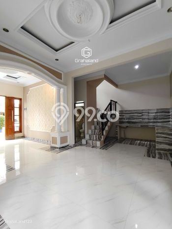 For Sale Rumah 5 Kamar Lokasi Ideal Nyaman dan Strategis di Jagakarsa For Sale Rumah 5 Kamar Lokasi Ideal Nyaman dan Strategis di Jagakarsa