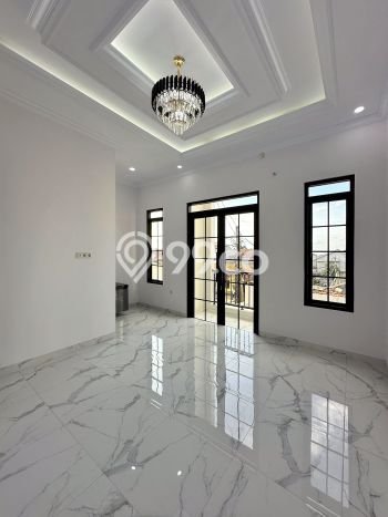 For Sale Rumah 5 Kamar Lokasi Strategis Bagus dan Strategis di Jagakarsa For Sale Rumah 5 Kamar Lokasi Strategis Bagus dan Strategis di Jagakarsa