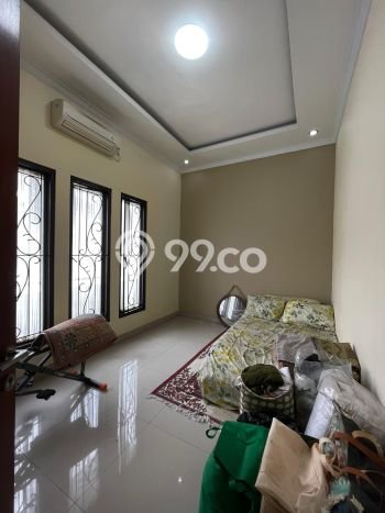 Dijual Rumah 4 Kamar Lokasi Strategis Nyaman dan Strategis di Jagakarsa Dijual Rumah 4 Kamar Lokasi Strategis Nyaman dan Strategis di Jagakarsa
