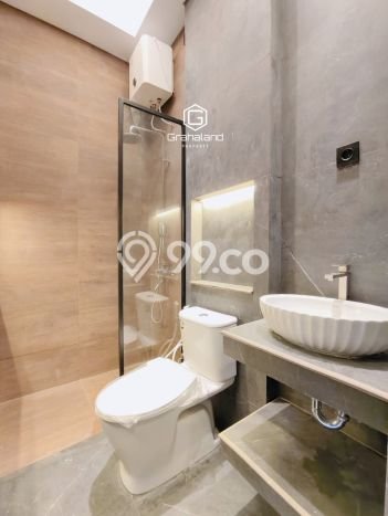 For Sale Rumah 3 Kamar Lokasi Ideal Bagus dan Strategis di Jagakarsa For Sale Rumah 3 Kamar Lokasi Ideal Bagus dan Strategis di Jagakarsa