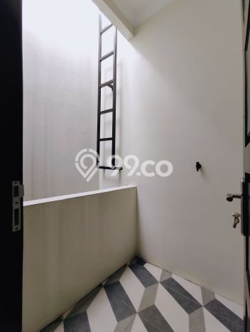 Rumah Strategis Minimalis Lb 100m2 di Jagakarsa, Jakarta Selatan Rumah Strategis Minimalis Lb 100m2 di Jagakarsa, Jakarta Selatan
