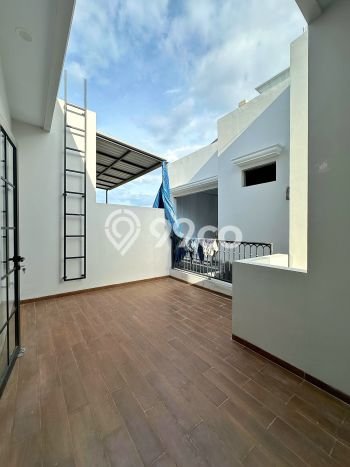 For Sale Rumah 5 Kamar Lokasi Strategis Bagus dan Strategis di Jagakarsa For Sale Rumah 5 Kamar Lokasi Strategis Bagus dan Strategis di Jagakarsa
