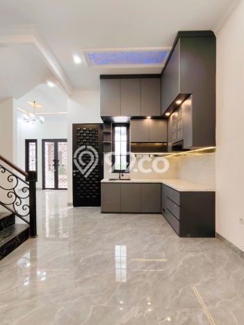 Dijual Rumah 4 Kamar Lokasi Strategis Bagus dan Strategis di Cilandak Dijual Rumah 4 Kamar Lokasi Strategis Bagus dan Strategis di Cilandak