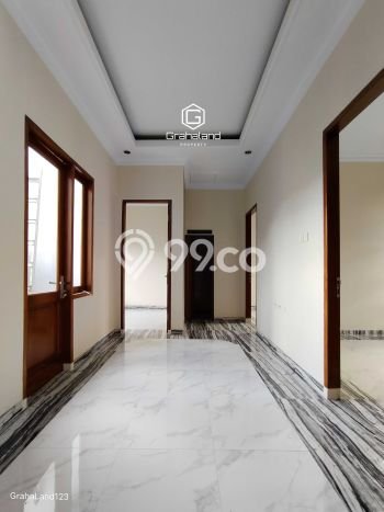 For Sale Rumah 5 Kamar Lokasi Ideal Nyaman dan Strategis di Jagakarsa For Sale Rumah 5 Kamar Lokasi Ideal Nyaman dan Strategis di Jagakarsa
