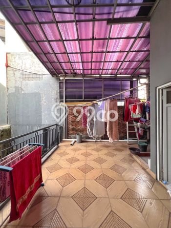 Rumah Elit Modern Tanpa Renovasi di Condet Jakarta Timur Rumah Elit Modern Tanpa Renovasi di Condet Jakarta Timur
