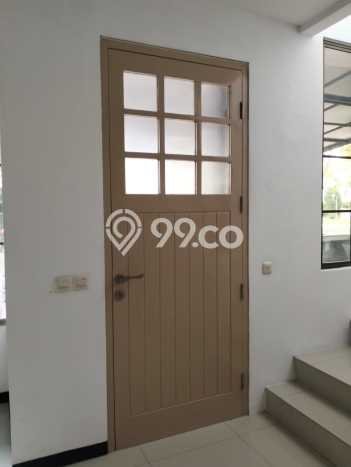 Disewakan! Rumah 3 Kamar Tidur &
2 Kamar Mandi di Lippo Karawaci, Tangerang Disewakan! Rumah 3 Kamar Tidur &
2 Kamar Mandi di Lippo Karawaci, Tangerang