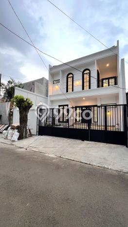 For Sale! Luxury House LT 200m2 Desain Elegan di BSD Nusaloka For Sale! Luxury House LT 200m2 Desain Elegan di BSD Nusaloka