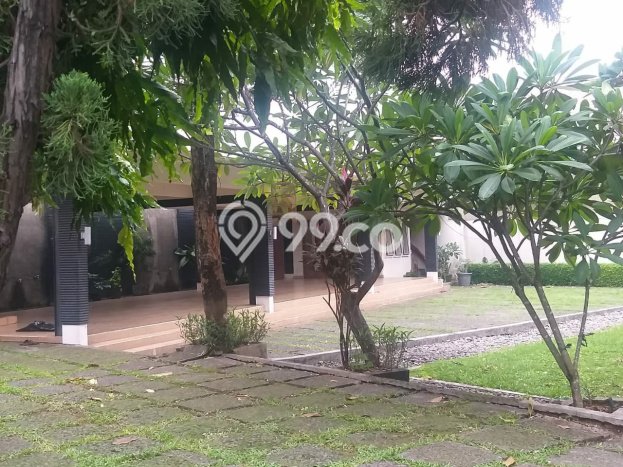 Rumah Elit Modern Siap Huni di Bintaro Jakarta Selatan Rumah Elit Modern Siap Huni di Bintaro Jakarta Selatan