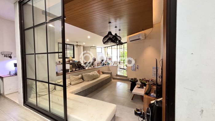 Jual Rumah Mewah Megah Dengan View Eksklusif di Bintaro, Tangerang Selatan Jual Rumah Mewah Megah Dengan View Eksklusif di Bintaro, Tangerang Selatan