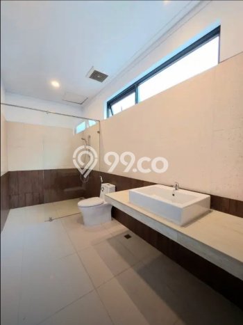 Jual Rumah Luas Elegan Dengan View Eksklusif di Pondok Ranji, Tangerang Selatan Jual Rumah Luas Elegan Dengan View Eksklusif di Pondok Ranji, Tangerang Selatan
