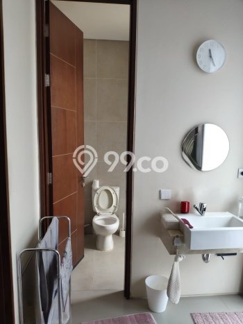 Rumah Luas Asri 4 KT Siap Pakai di Surabaya Kota Surabaya Rumah Luas Asri 4 KT Siap Pakai di Surabaya Kota Surabaya