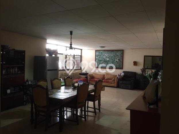 Rumah Mewah LB 310m2 Siap Pakai Desain Elegan di Warung Buncit, Jakarta Selatan Rumah Mewah LB 310m2 Siap Pakai Desain Elegan di Warung Buncit, Jakarta Selatan