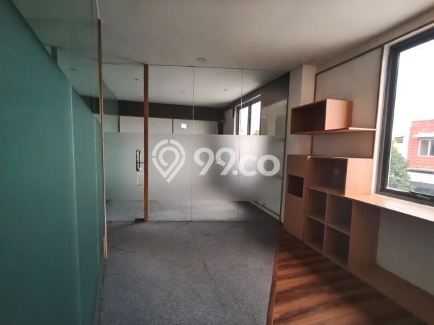Gudang Dijual di Prime Area Jakarta Barat Luas 252m2 Gudang Dijual di Prime Area Jakarta Barat Luas 252m2