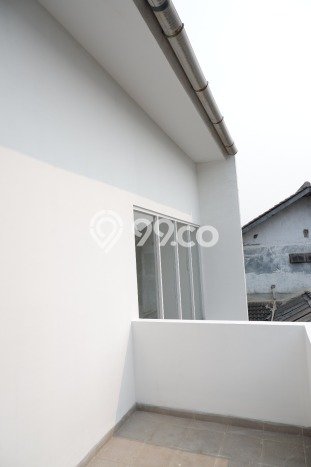 Dijual Hunian Rumah Terawat 3 KT di Cibubur, Jakarta Timur Dijual Hunian Rumah Terawat 3 KT di Cibubur, Jakarta Timur