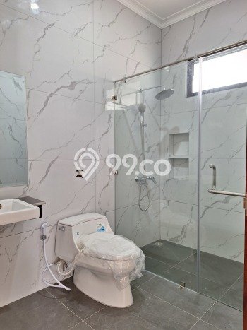 For Sale! Premium House LT 200m2 Desain Elegan di BSD The Icon For Sale! Premium House LT 200m2 Desain Elegan di BSD The Icon