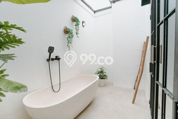 Tersedia Vila Kawasan , Luas 300m2m², Lokasi Premium Tersedia Vila Kawasan , Luas 300m2m², Lokasi Premium