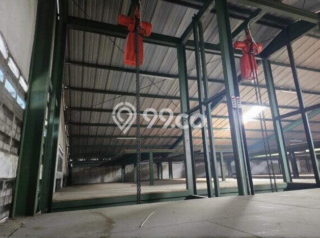 Unit Gudang disewakan di Gedangan Sidoarjo dengan LT 1500m2 / LB 1256m2 Unit Gudang disewakan di Gedangan Sidoarjo dengan LT 1500m2 / LB 1256m2
