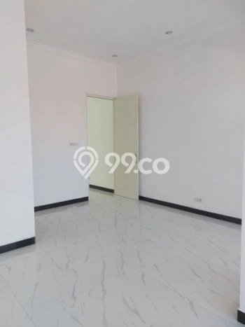 For Sale Hunian Rumah Terawat 3 KT di Mulyosari, Surabaya For Sale Hunian Rumah Terawat 3 KT di Mulyosari, Surabaya