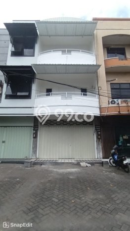 Ruko bagus disewakan di Sukolilo Surabaya dengan LB 270m2 harga sewa terbaik Ruko bagus disewakan di Sukolilo Surabaya dengan LB 270m2 harga sewa terbaik